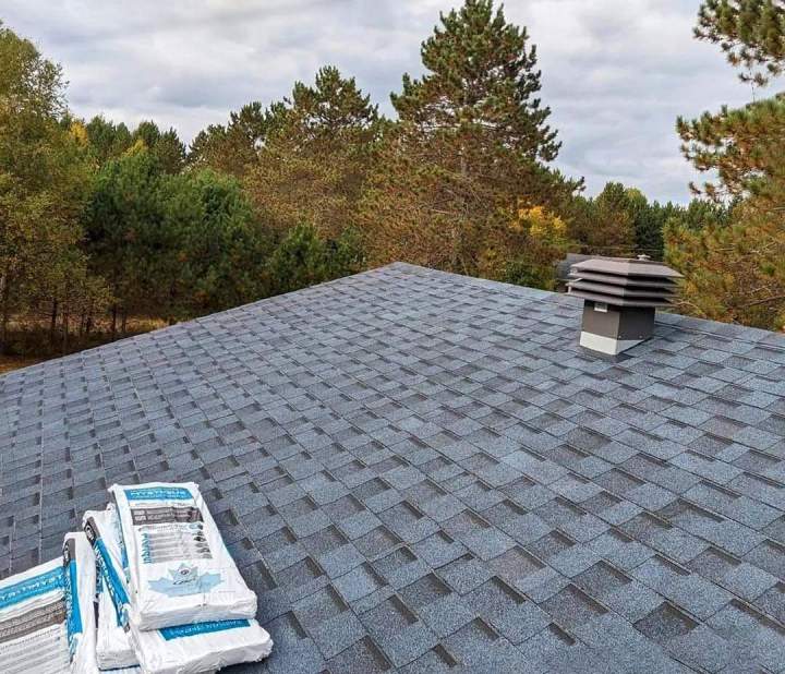 Une toiture étanche et durable avec un aspect esthétique préservé.